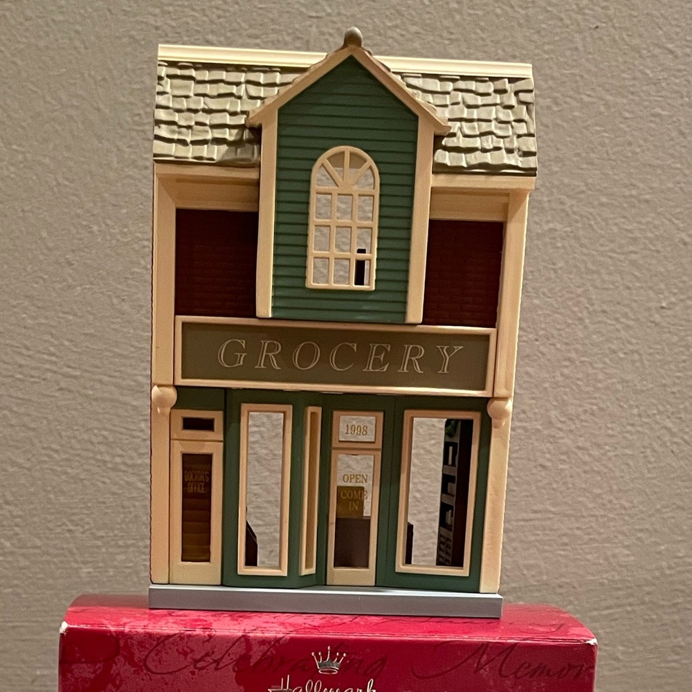 Grocery Store - Hallmarked Keepsake collectors edition ornament.